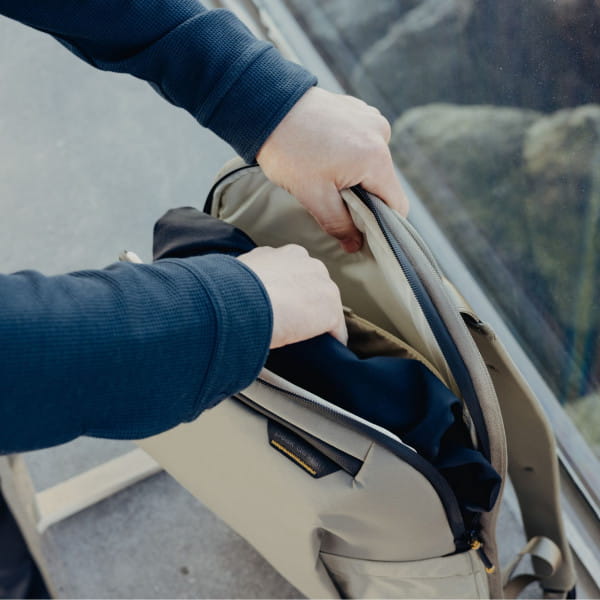 Peak Design Travel Backpack 2-in-1 40 Liter - Stone