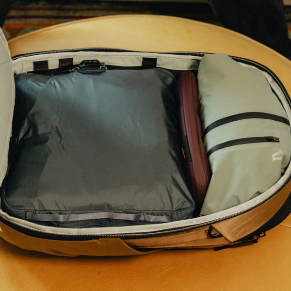 Peak Design Travel Backpack Coyote