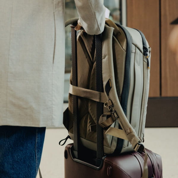 Peak Design Travel Backpack 20 Liter - Stone