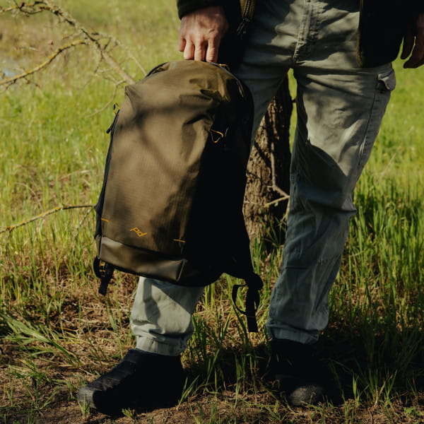 Peak Design Outdoor Backpack Zip 18 Liter - Kelp