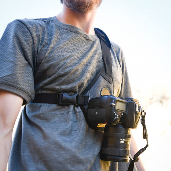 Cotton Carrier Skout G2 Grey, Schlankes Brustgeschirr für 1 DSLR- oder DSLM-Kamera - Grau