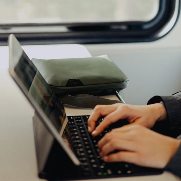 Peak Design Travel Crossbody 3 Liter - Sage