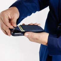 Peak Design Mobile Wallet Stand - Midnight